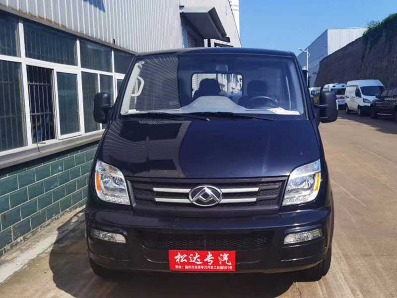 大通V80短轴低顶殡葬服务车---黑色