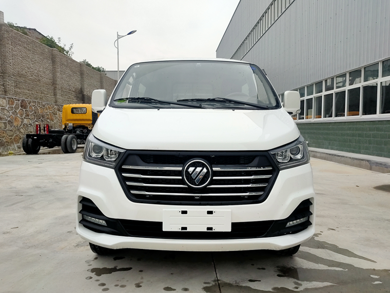 福田G5（汽油）殡仪车---白色