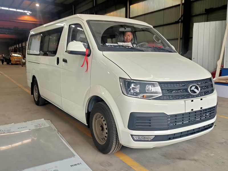 金龙牌2.0殡仪车