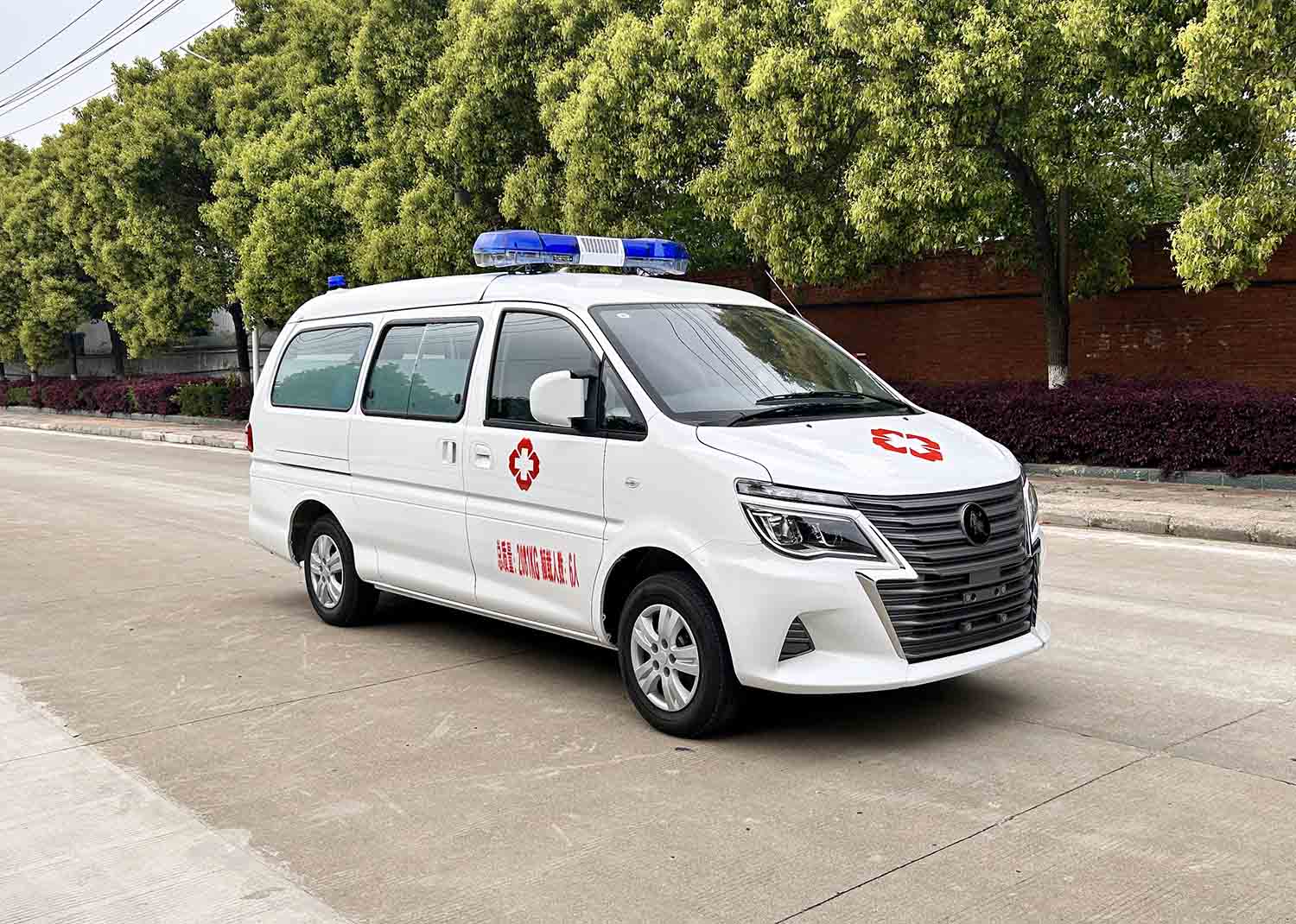 东风风行运输型救护车