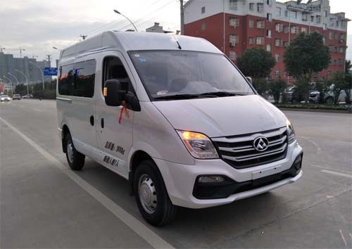大通V80伤残运送车
